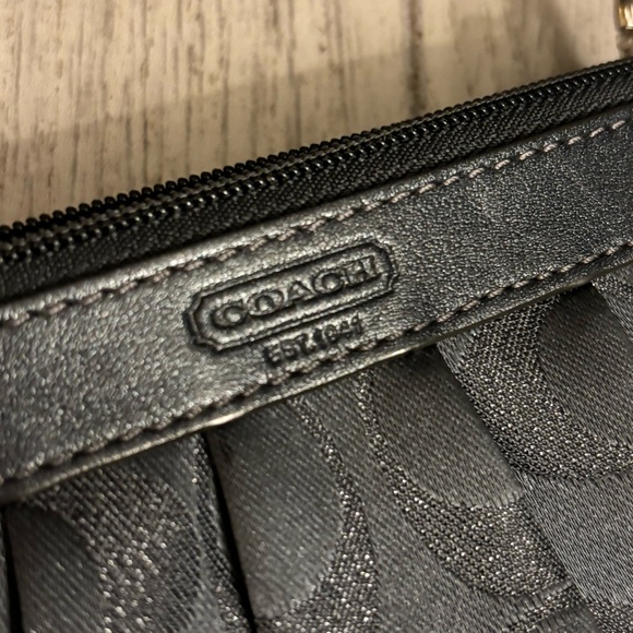 Coach Wristlet in black - EUC. - Picture 7 of 12
